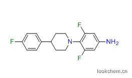 3,5-二氟-4-(4-(4-氟苯基)哌啶-1-基)苯胺